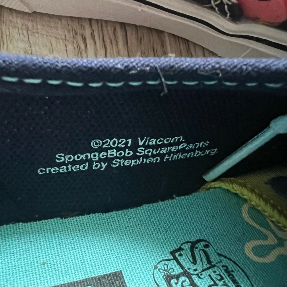 Vans SpongeBob Aloha Bob Comfy
Cush Authentic Mens Size 5 Women’s Size 6.5 - Picture 11 of 12